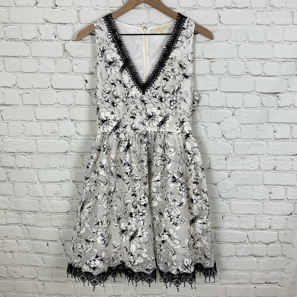NWT Anthropologie Everleigh Floral Crochet Dress - Picture 2 of 9